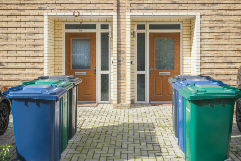 wheelie bin